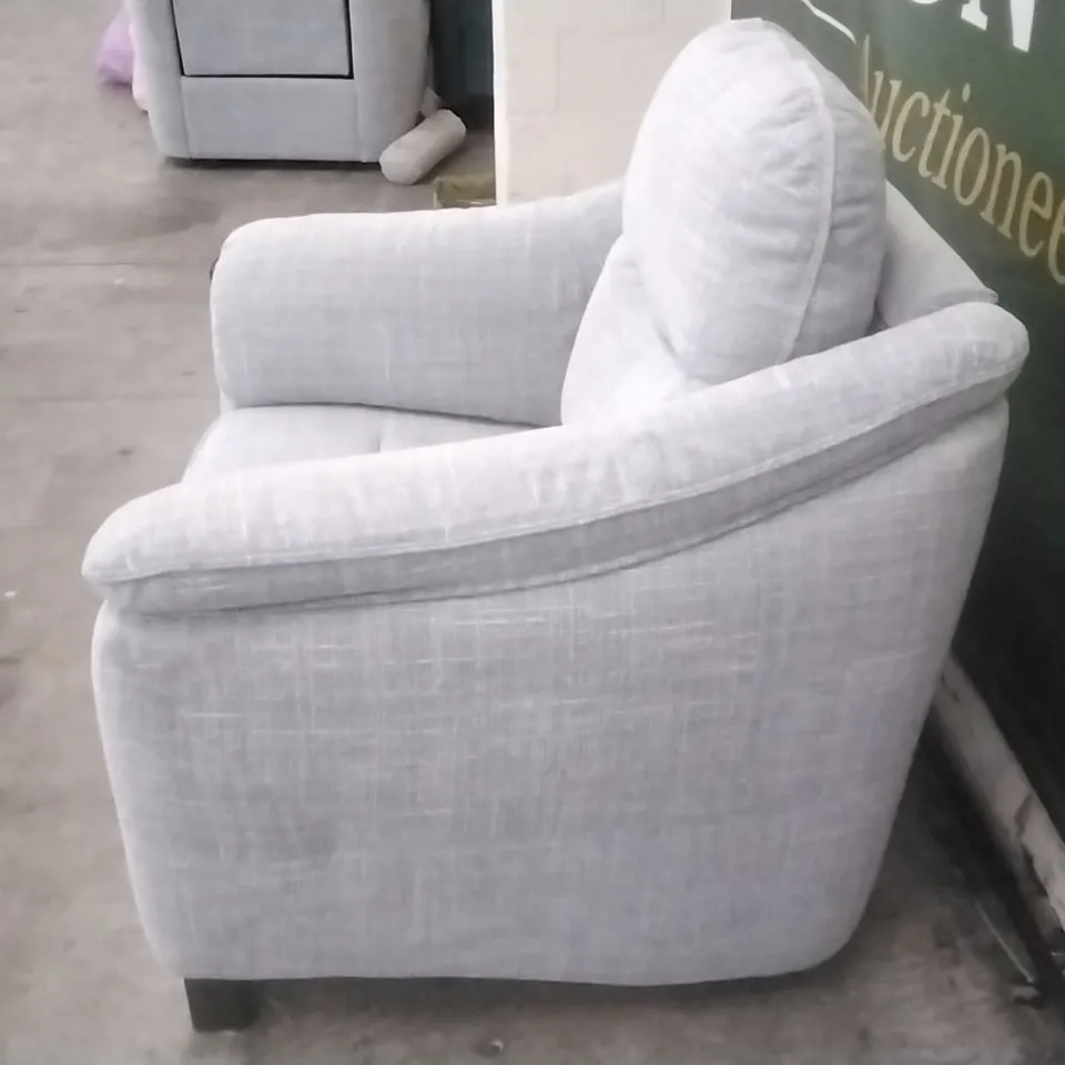 QUALITY G-PLAN BRITISH MADE HARDWOOD FRAMED JACKSON BEACH DUCK EGG POWER RECLINING ARMCHAIR