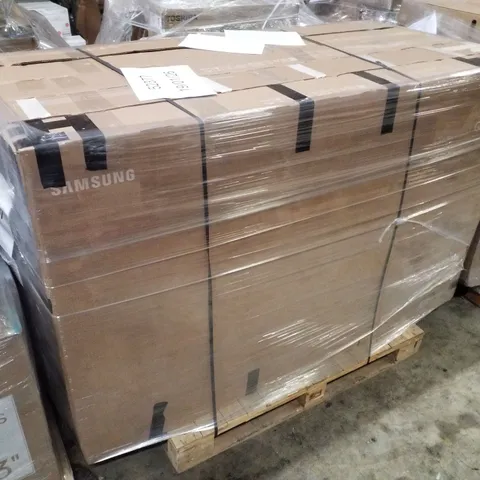 PALLET CONTAINING APPROXIMATELY 5 ASSORTED DAMAGED TVS