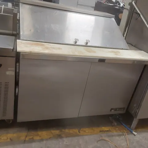 TRUE REFRIGERATION COMMERCIAL SALADETTE PREP COUNTER