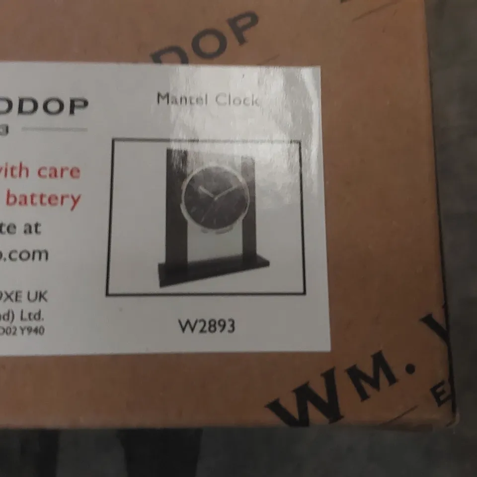 BOXED ANALOGUE CRYSTAL QUARTZ TABLETOP CLOCK (1 BOX)