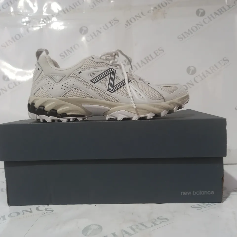 BOXED PAIR OF NEW BALANCE 610 SHOES IN WHITE UK SIZE 6