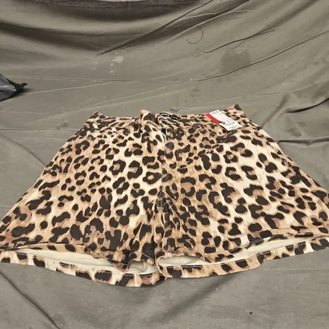 HIGH WAISTED LEOPARD PRINT DENIM SHORTS SIZE 14