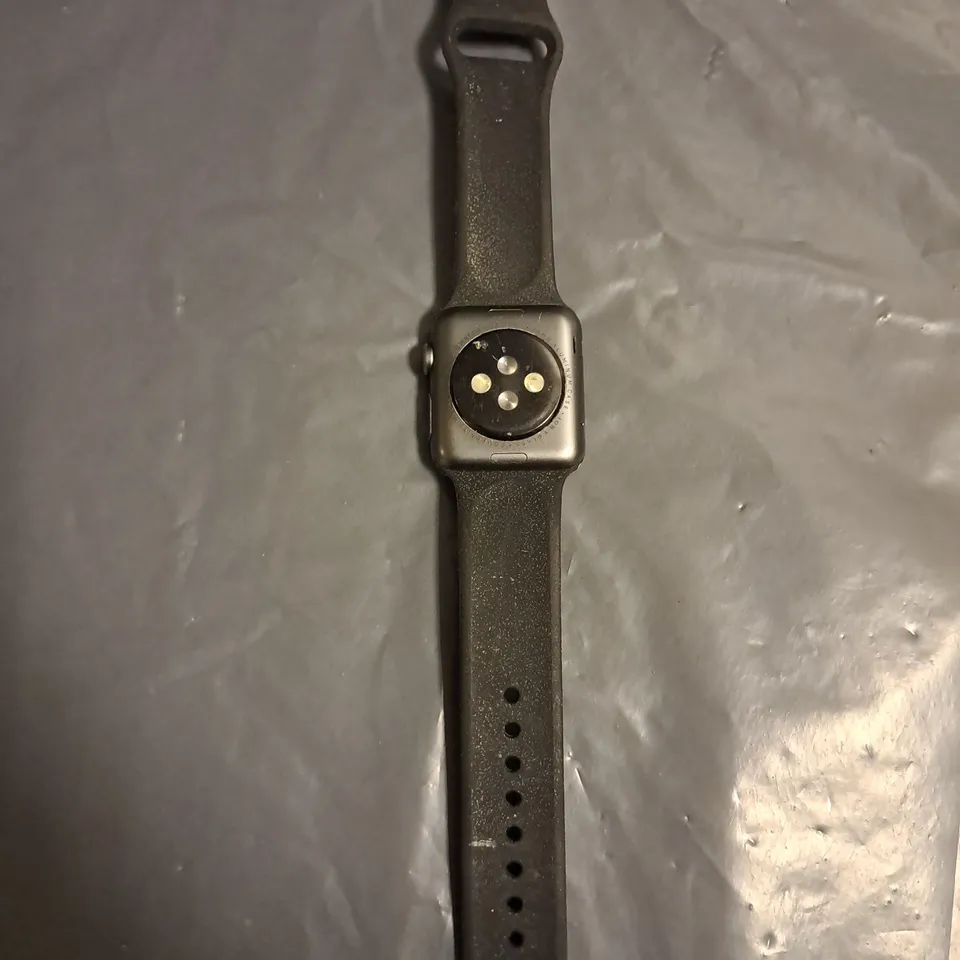 APPLE WATCH SERIES 1 38MM IN BLACK