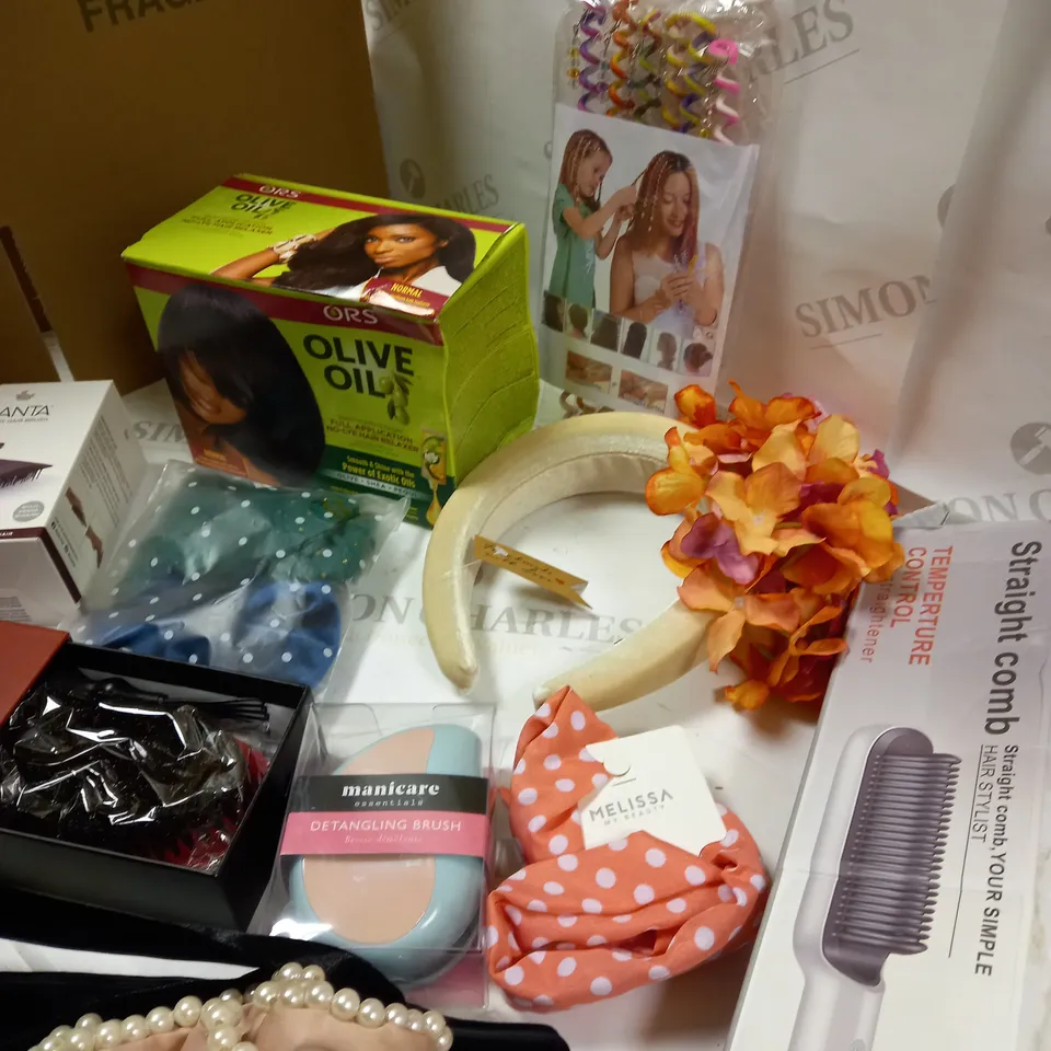 ASSORTMENT OF HAIR ACCESSORIES APPROX. 10 ITEMS 