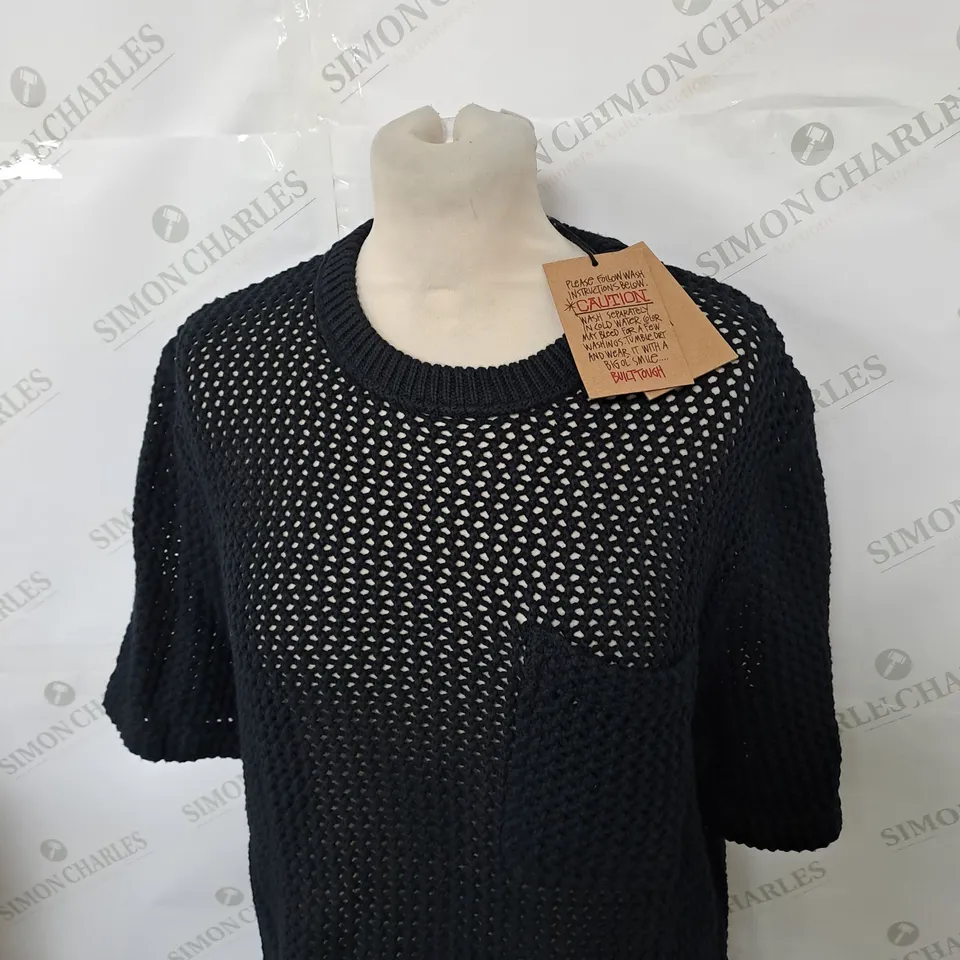 STUSSY KNITTED MESH CREW T-SHIRT SIZE M