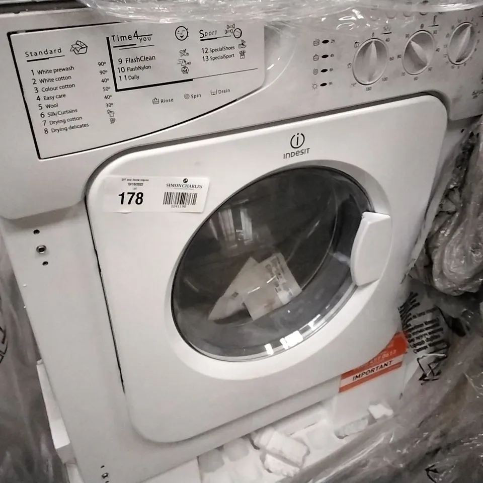 DESIGNER INDESIT WASHING MACHINE WHITE