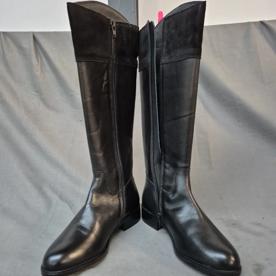 BOXED PAIR OF DUNE LONDON 586 TINA XX RIDING KNEE-HIGH BOOTS IN BLACK SIZE 3