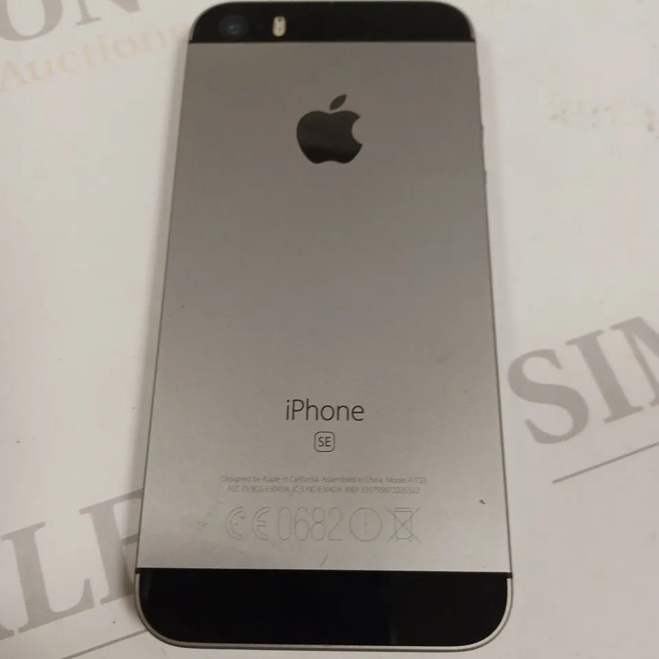 UNBOXED APPLE IPHONE SE MOBILE PHONE - A1723