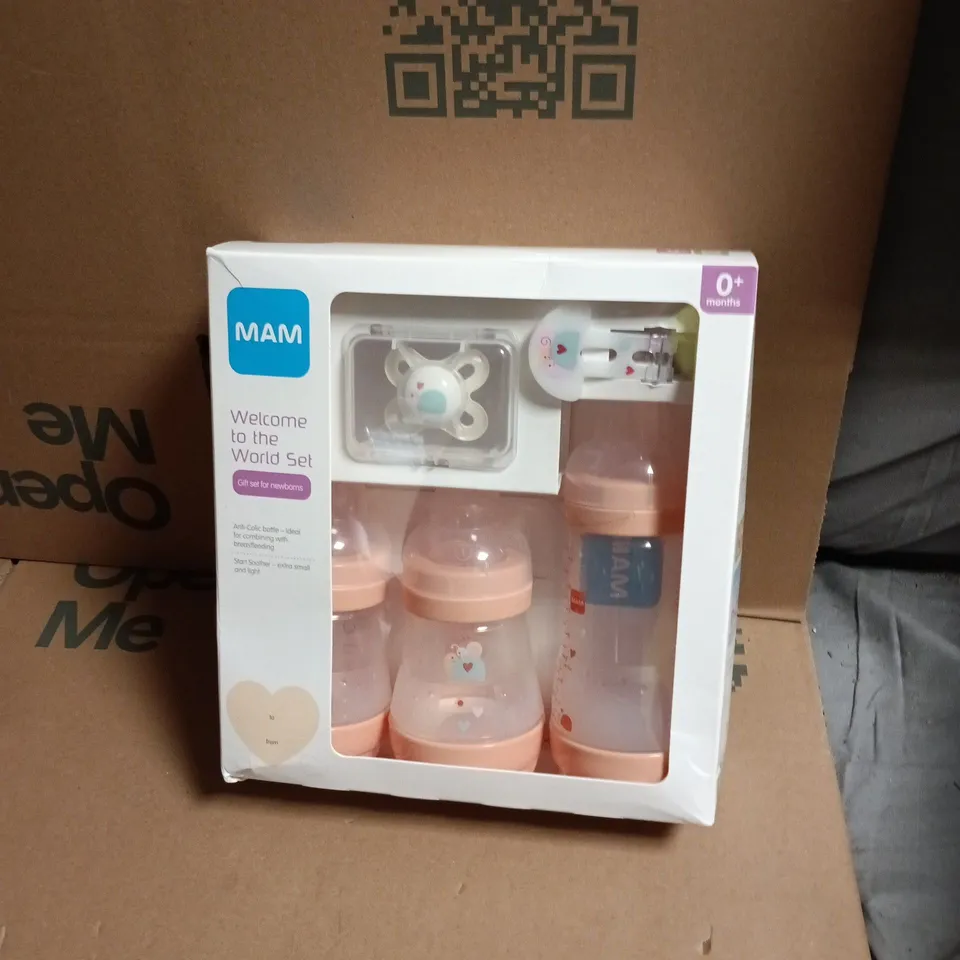 BOX OF APPROXIMATELY 15 ASSORTED TOYS INCLUDING FLYNOVA  PRO , CAPTAIN AMERICA FIGURE AND MAM BABY BOTTLE SET 