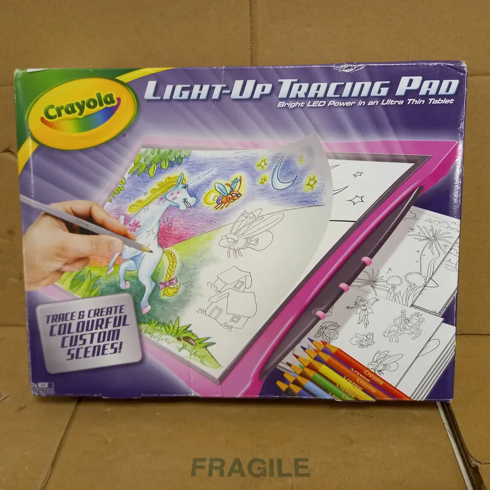 CRAYOLA LIGHT UP TRACING PAD ASSORTMENT  RRP £26.99