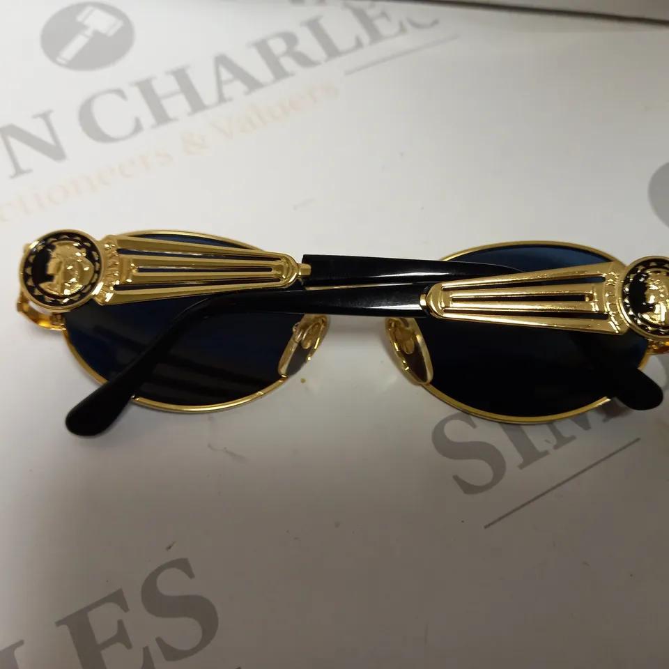 APPROXIMATELY 13 DIERRE SUNGLASSES - BOXED