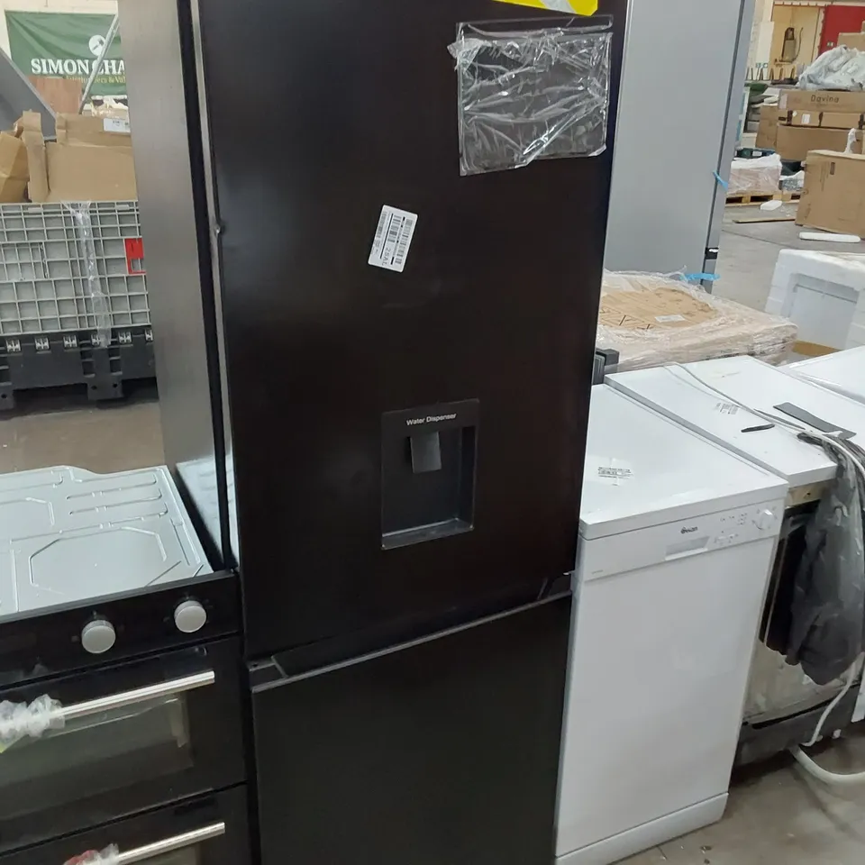 FRIDGEMASTER FRIDGE FREEZER WITH WATER DISPENCER BLACK 