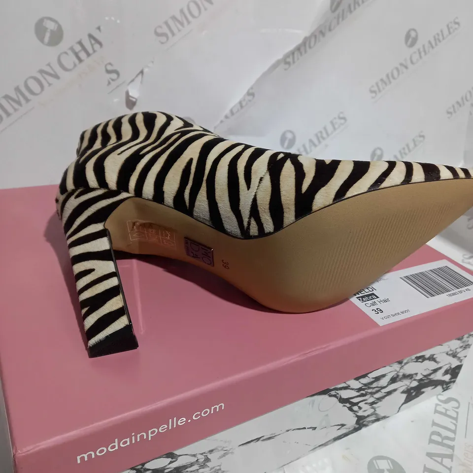 BOXED MODA IN PELLE WELDI CALF HAIR V CUT SHOE BOOTS, ZEBRA - SIZE 6