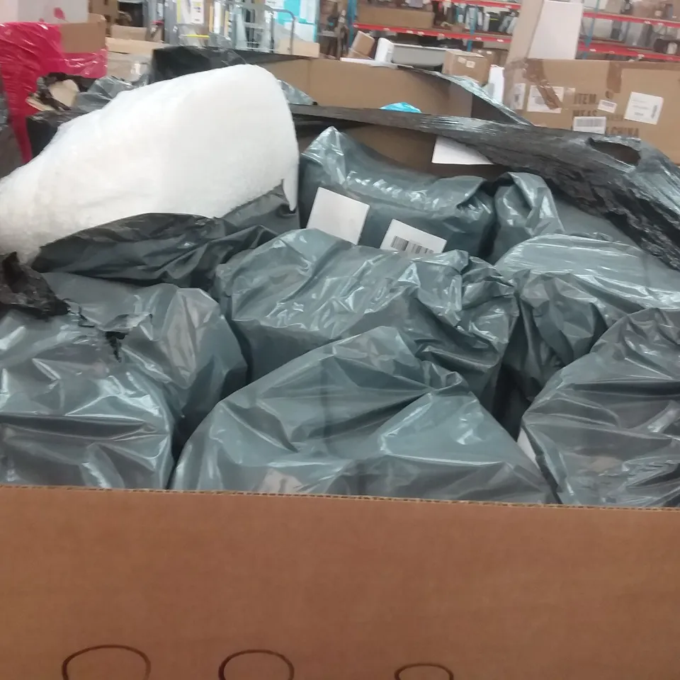 PALLET OF MERRIMEN BUBBLE WRAP ROLLS