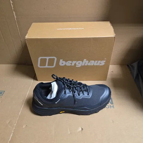 BOXED BERGHAUS HIKING SHOES β NAVY/BLACK - UK SIZE 8