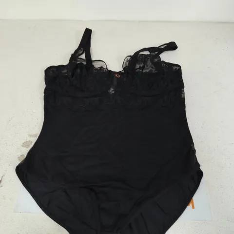 LASCANA BLACK LACE BODY SHAPER β UK 42D (EU 95D)