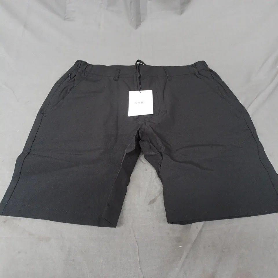 ARNE TECHNICAL TAILORED SHORTS IN BLACK SIZE S
