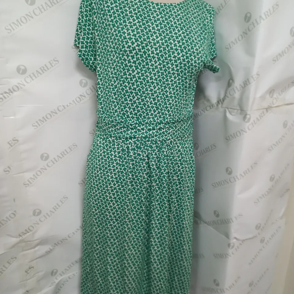 BODEN ROUND NECK DRESS IN CLOVER DESIGN IN GREEN/WHITE - UK12R
