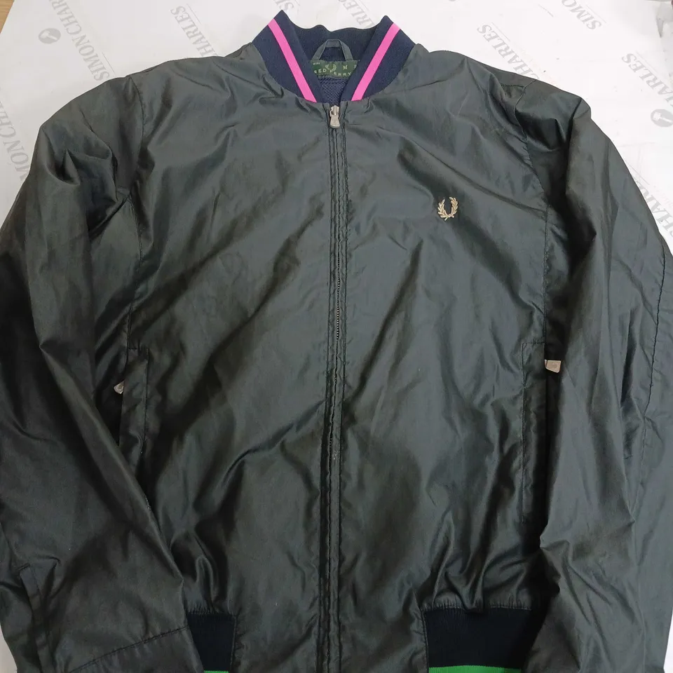 FRED PERRY THIN BLACK JACKET - M