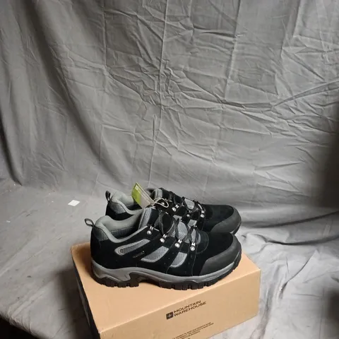 MOUNTAIN WAREHOUSE VOYAGE WATERPROOF WALKING SHOES – JET BLACK, UK 11