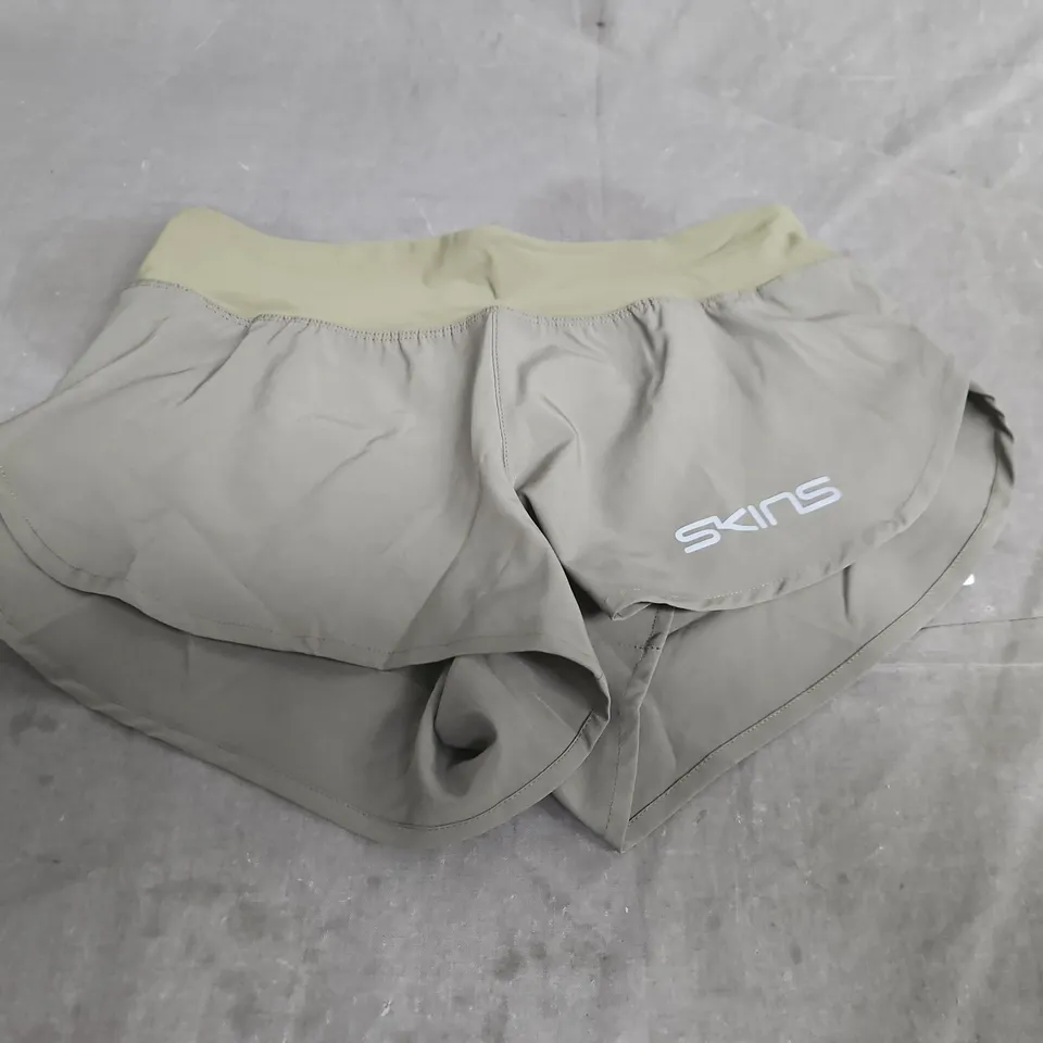 SKINS SERIES-3 WOMEN'S RUN SHORTS KHAKI – XS
