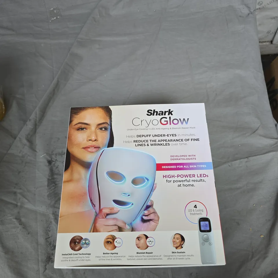 SHARK CRYOGLOW UNDER-EYE COOLING MASK WITH LED