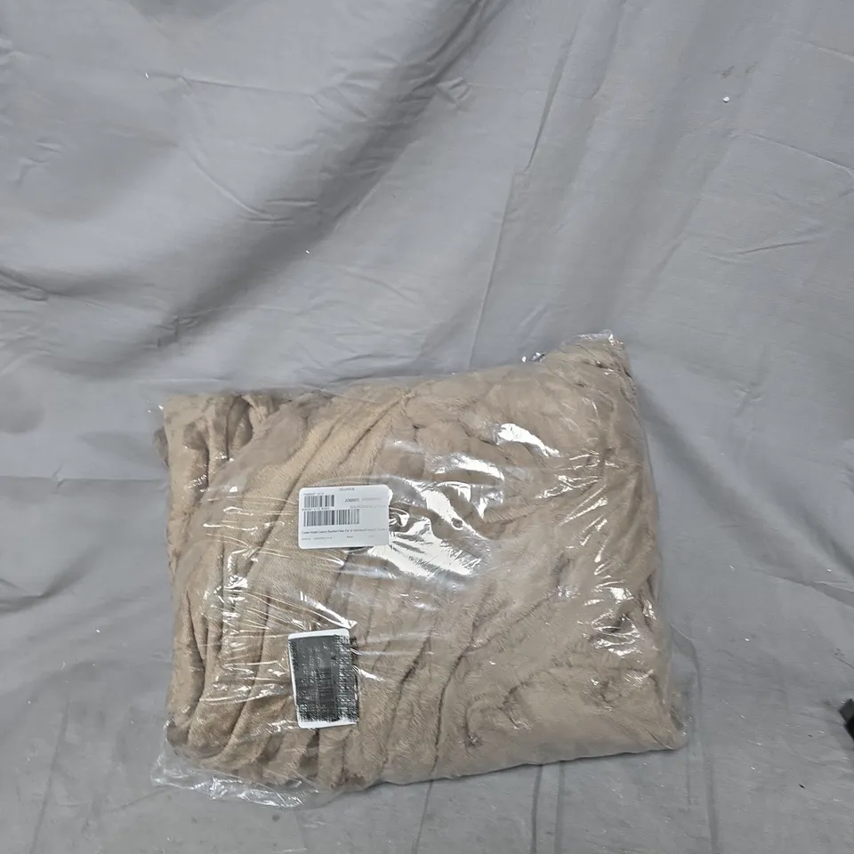 COZEE HOME LUXURY FAUX FUR HEATED THROW