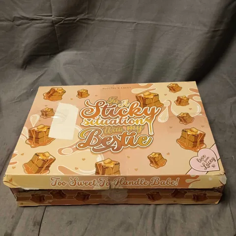 PLOUISE X LACEY IN A STICKY SITUATION WITH MY BESTIE GIFT SET