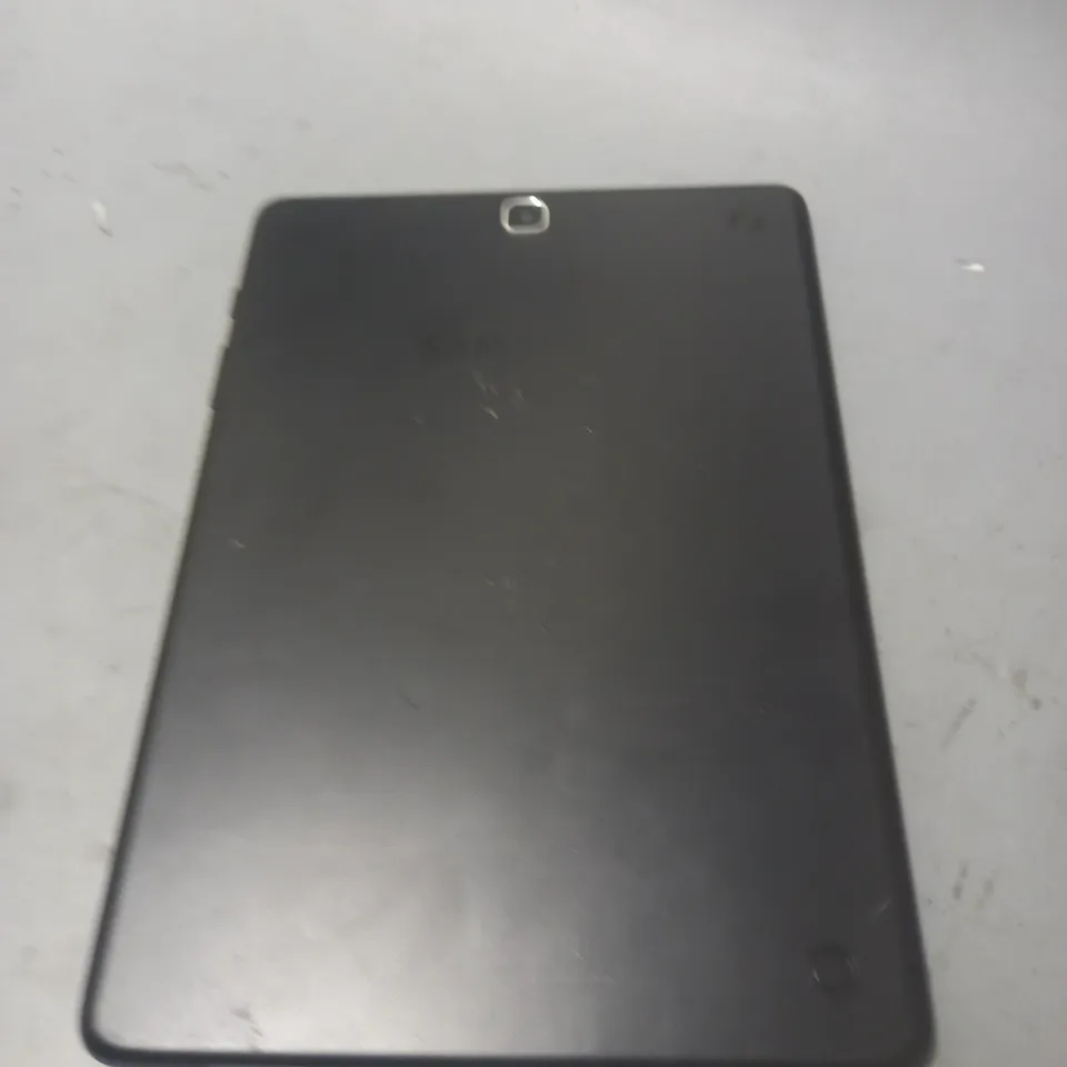 SAMSUNG GALAXY TABLET - DOES NOT POWER ON