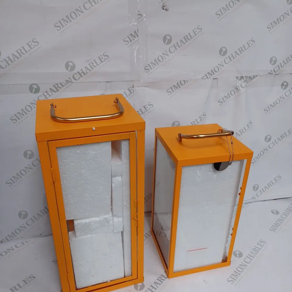 BUNDLEBERRY BY AMANDA HOLDEN SET OF 2 SQUARE LANTERNS WITH REMOVABLE LAMPS