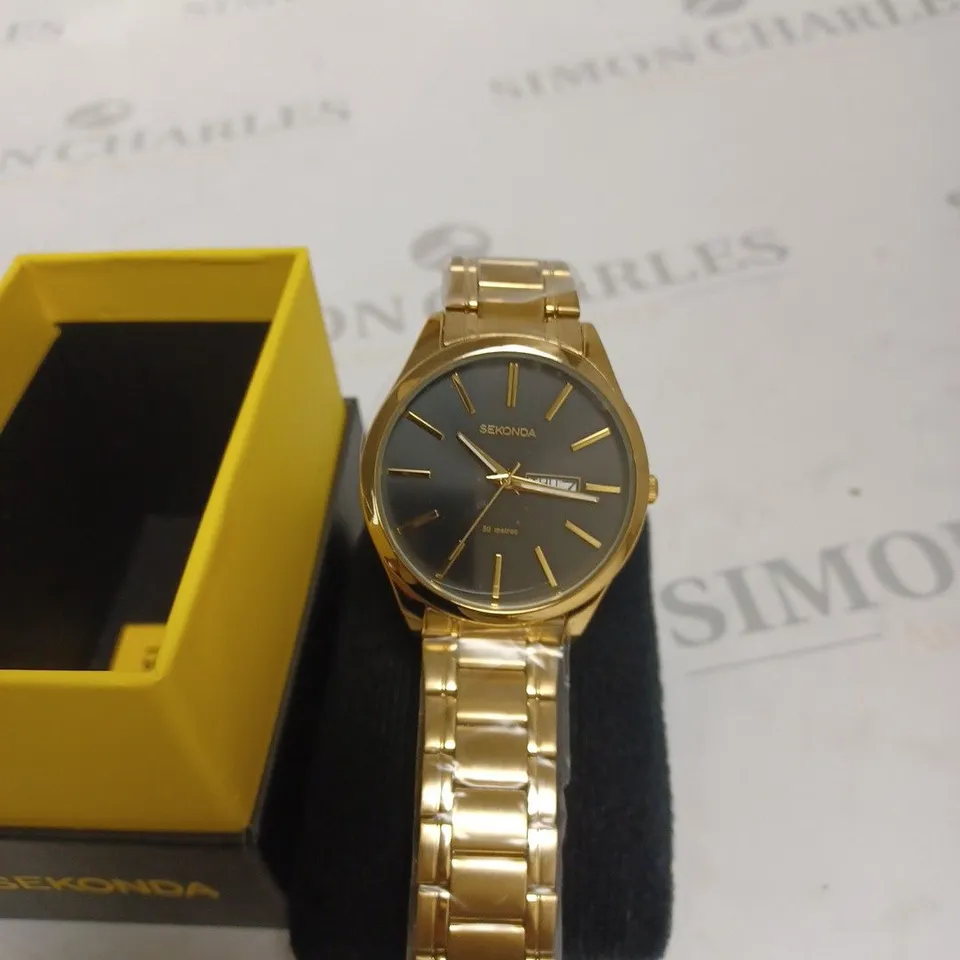 BOXED SEKONDA BLACK & GOLD CIRCULAR WATCH 