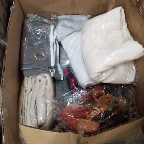 BOX CONTAINING ASSORTED FABRICS