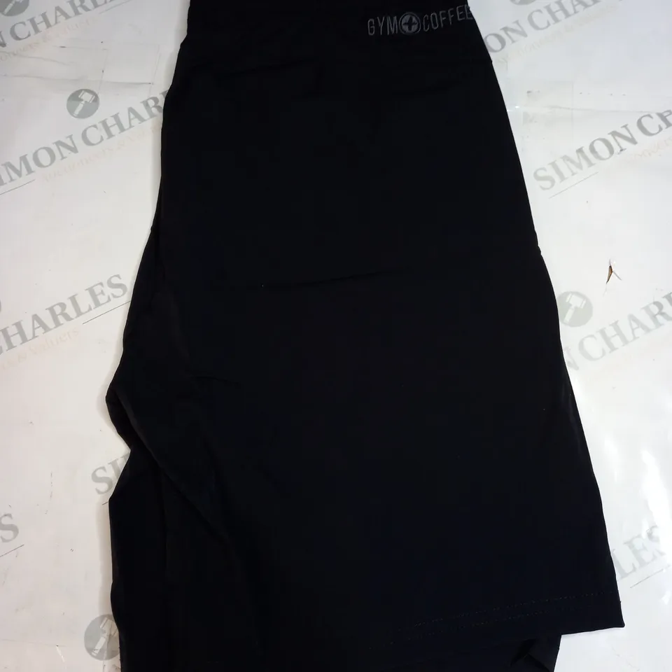 GYM + COFFEE DART SHORTS SIZE M