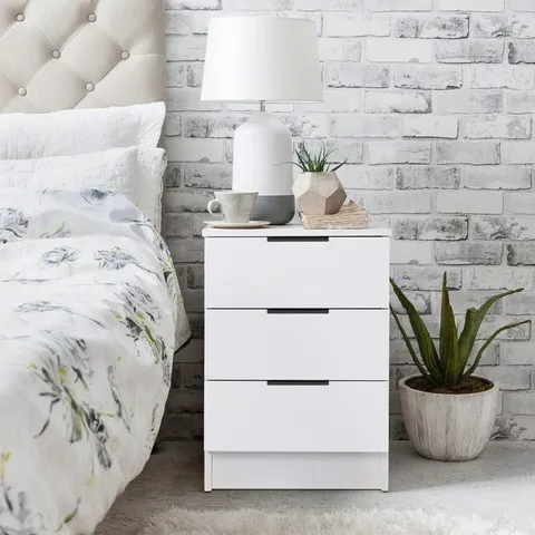 BOXED GLENHAVEN 3 DRAWER BEDSIDE TABLE - PURE WHITE (2 BOXES)