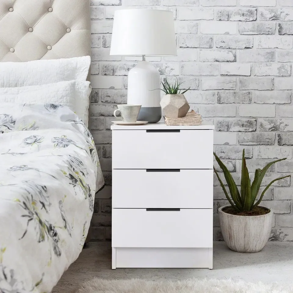 BOXED GLENHAVEN 3 DRAWER BEDSIDE TABLE - PURE WHITE (2 BOXES)