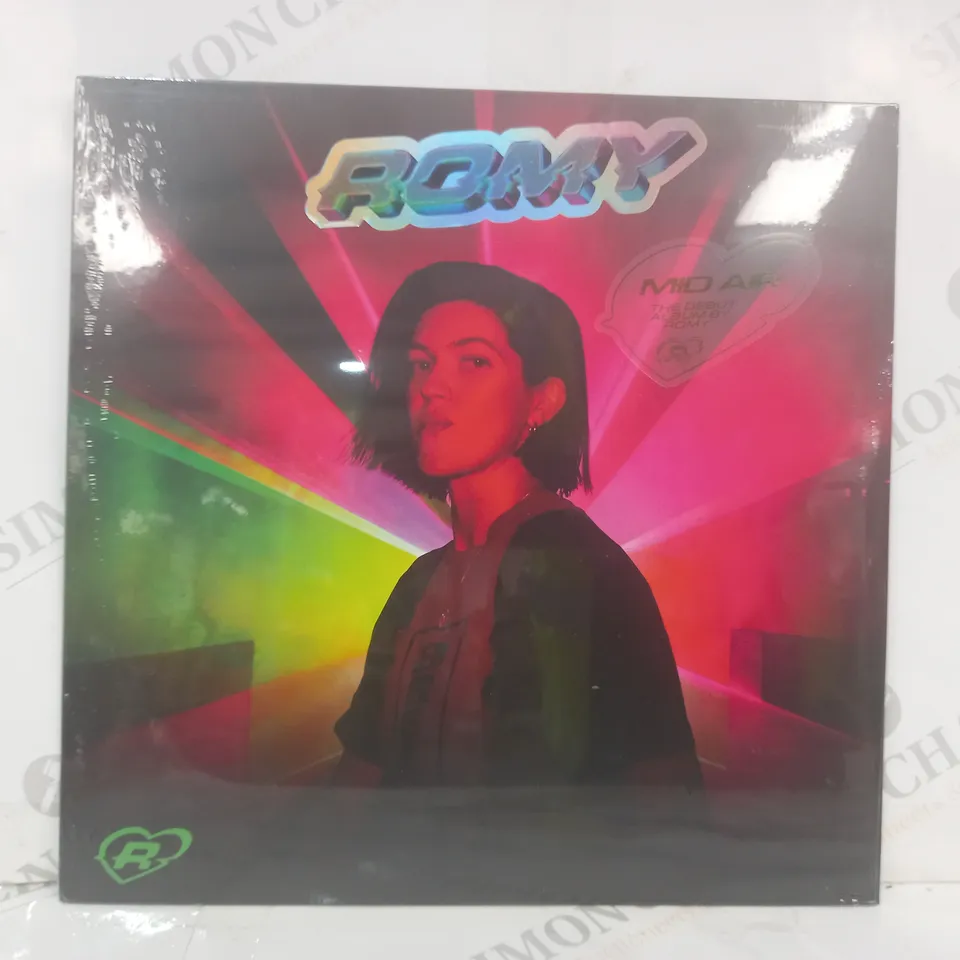 ROMY MID-AIR VINYL