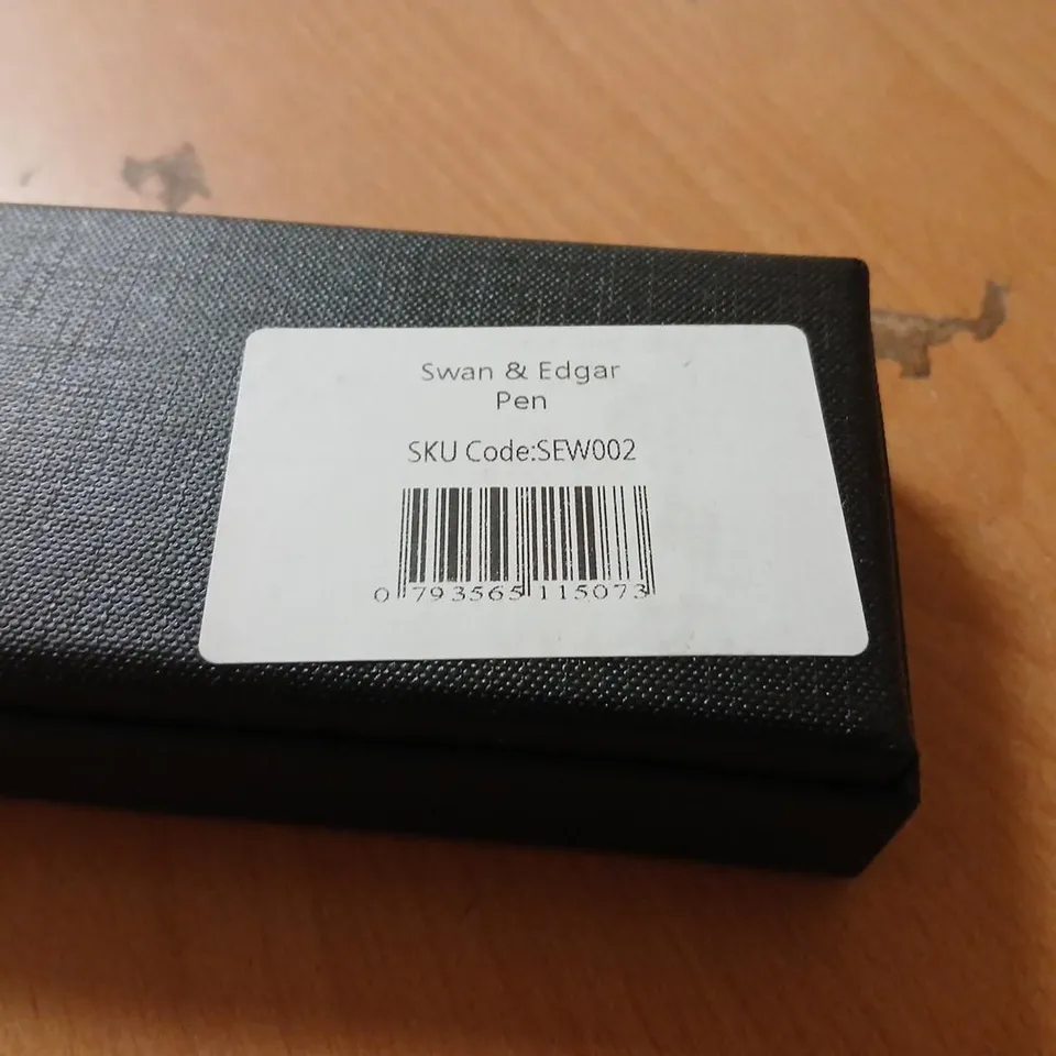 SWAN & EDGAR PEN IN GAMAGES LONDON BOX