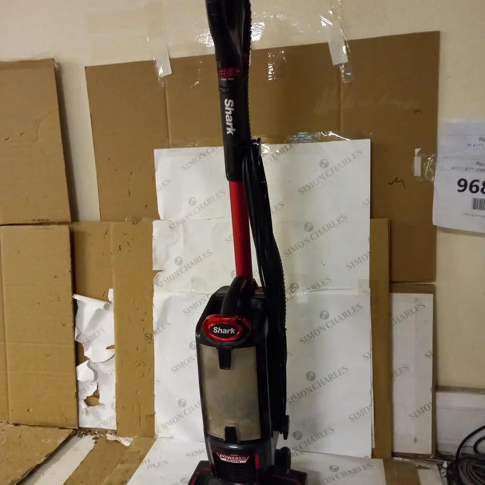 SHARK UPRIGHT VACUUM CLEANER 