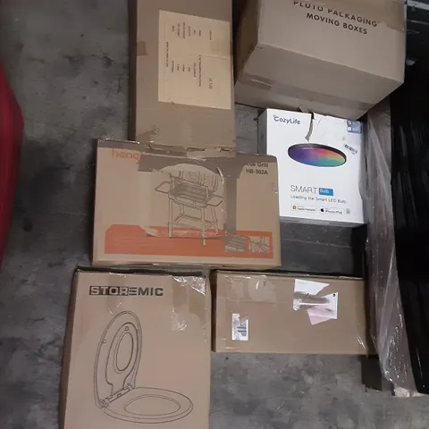 PALLET OF ASSORTED PRODUCTS INCLUDING STORMIC TOILET SEAT, COZYLIFE SMART LED BULB, HENGBO PORTABLE BARBECUE GRILL, HOMIDEC, KITCHEN MIXER 