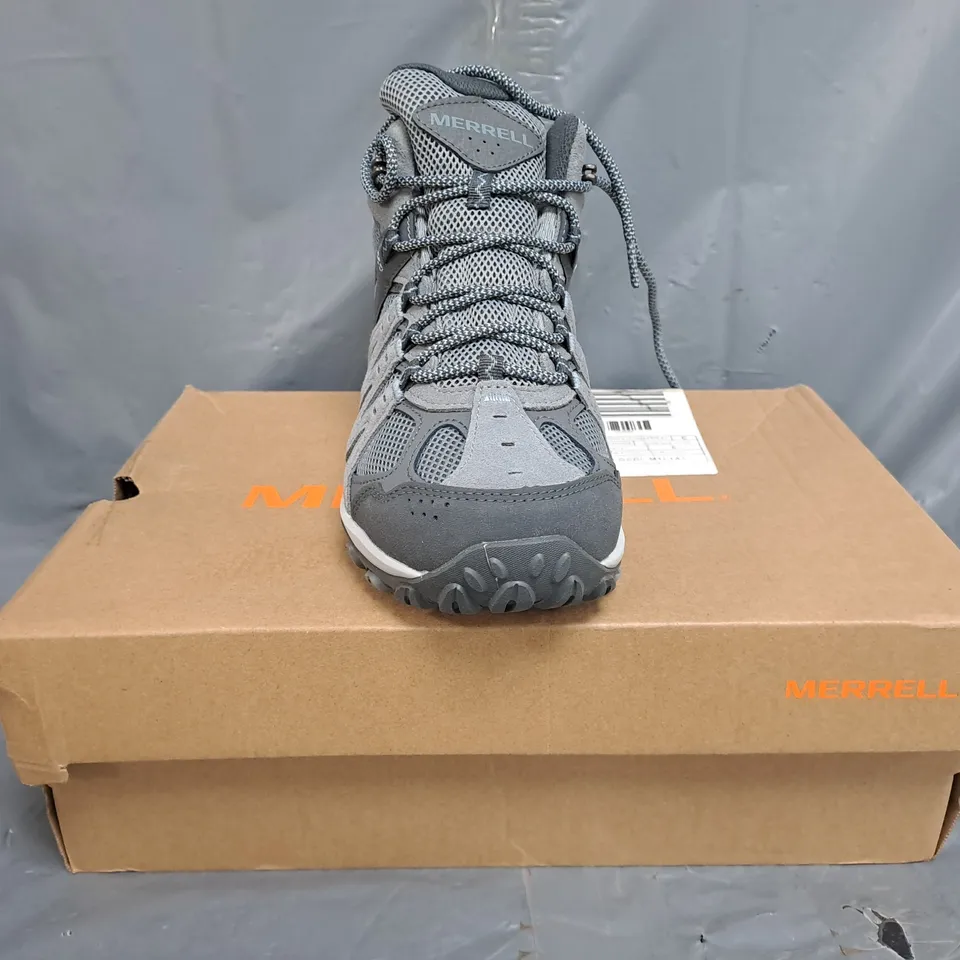 BOXED PAIR OF MERRELL ACCENTOR 3 MID SHOES IN GREY SIZE UK 6