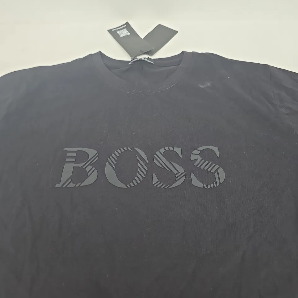 HUGO BOSS BLACK T‑SHIRT (BOSS LOGO) – MEN'S -SIZE XL