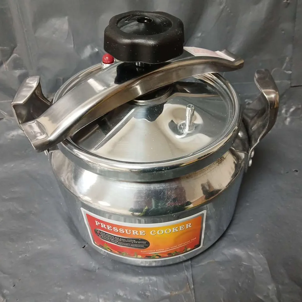 BOXED FUKDOBOU PRESSURE COOKER