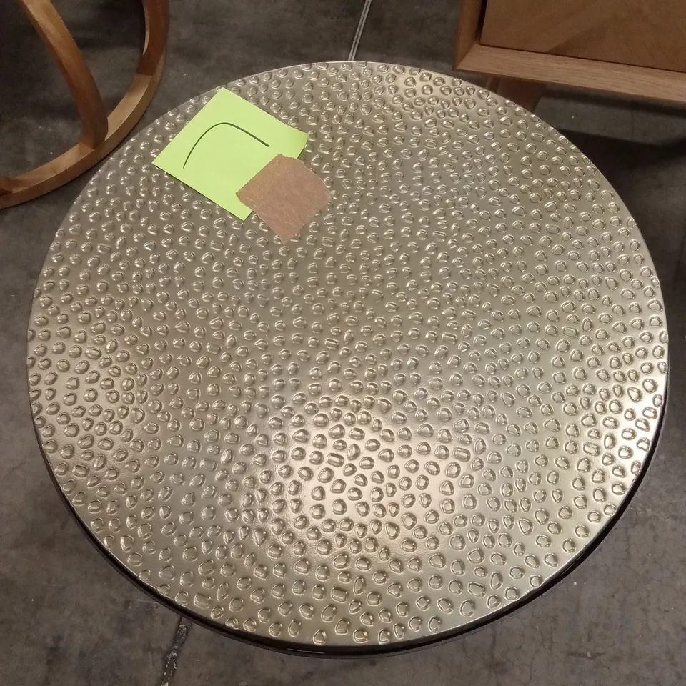 JAIR SIDE TABLE
