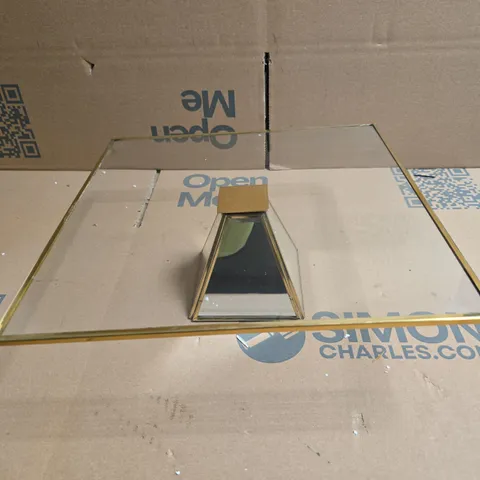 COACH HOUSE GLASS CAKE STAND 