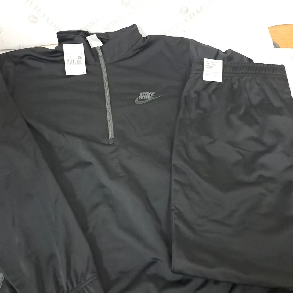 NIKE STANDARD FIT TRACKSUIT IN BLACK - XXL