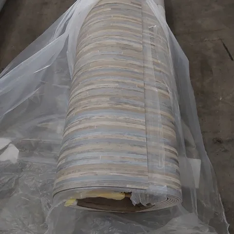 ROLL OF QUALITY PLATINUM SLIM BLANC VIYNL // SIZE: APPROXIMATELY 4 X 4m