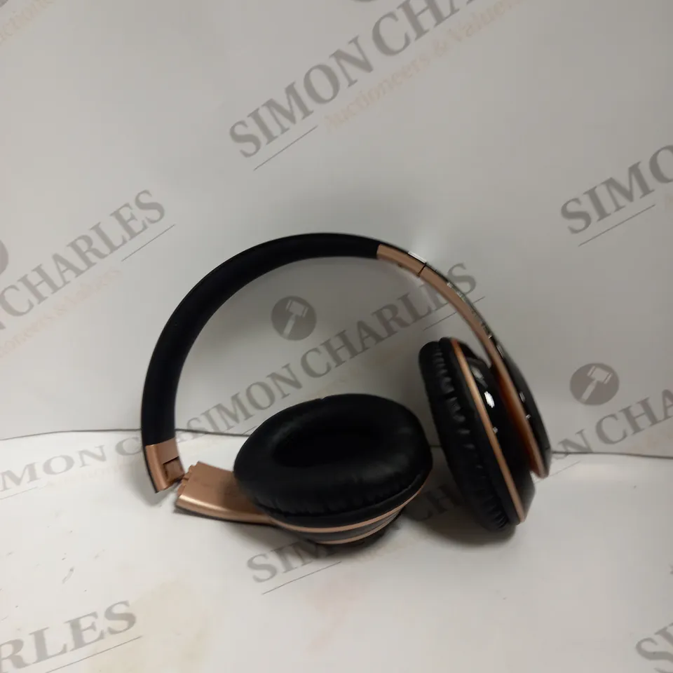 BOXED UNBRANDED 6S SUPER BASS WIRELESS HEADPHONES 