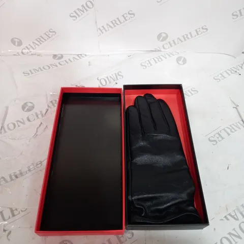 RUTH LANGSFORD BLACK GLOVES LEATHER