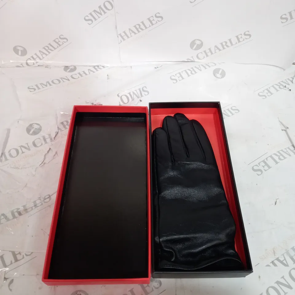 RUTH LANGSFORD BLACK GLOVES LEATHER