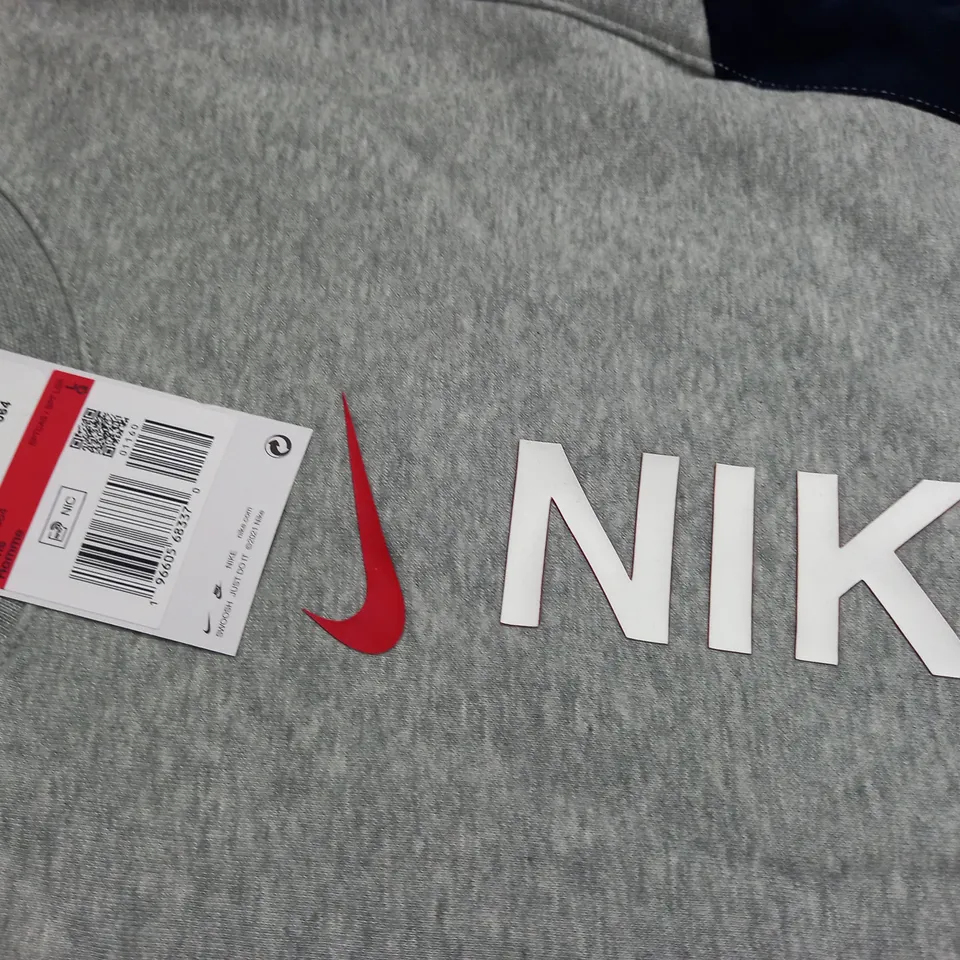 NIKE GREY CREW JUMPER - L
